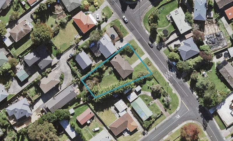 58 Glendene Avenue, Glendene, Auckland - Carousel 1