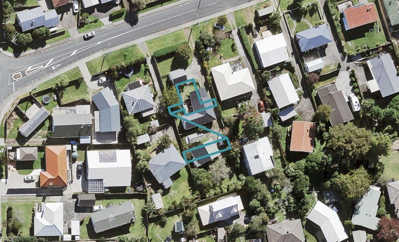 6/3 Eskdale Road, Birkdale, Auckland - Carousel 1