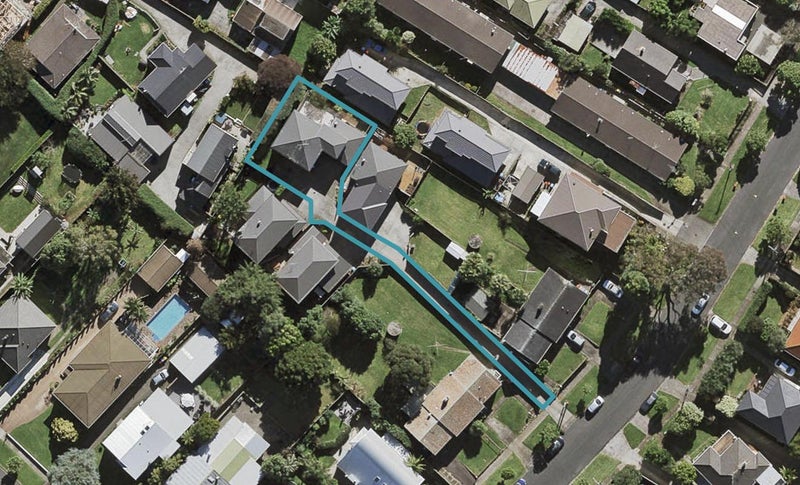 64C Paihia Road, One Tree Hill, Auckland - Carousel 1