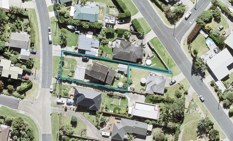 41 Tindalls Bay Road, Tindalls Beach, Whangaparaoa - Carousel 1