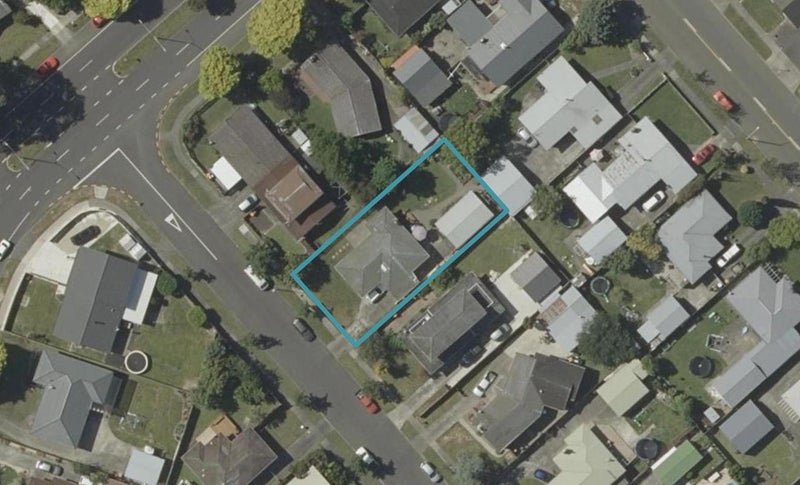3 Dunk Place, Milson, Palmerston North - Carousel 1