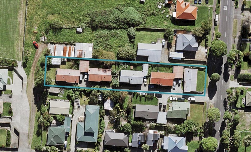 5-Jan/79 St Georges Road, Avondale, Auckland - Carousel 1