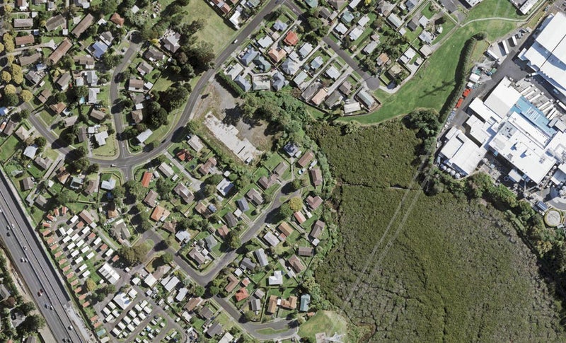 16 Verner Place, Conifer Grove, Takanini - Carousel 1