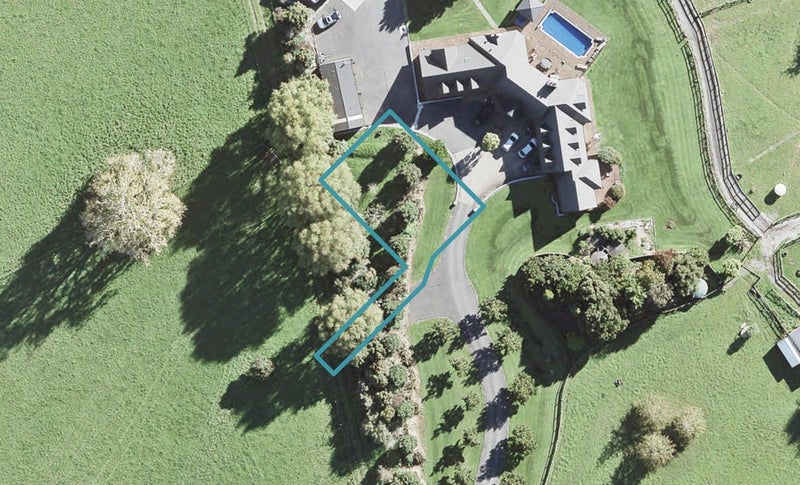 22 Karapapa Road, Wainui - Carousel 1