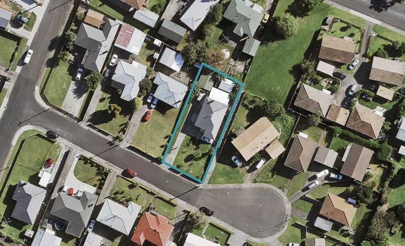 8 Balfour Road, Manurewa, Auckland - Carousel 1