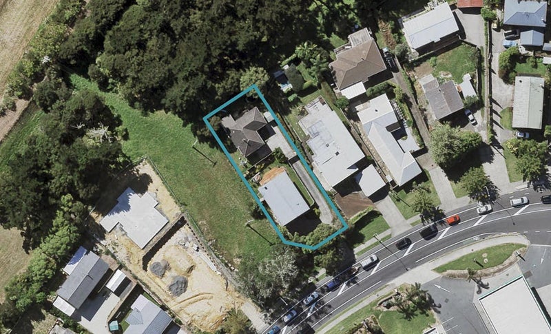 1/79 Rosedale Road, Pinehill, Auckland - Carousel 1
