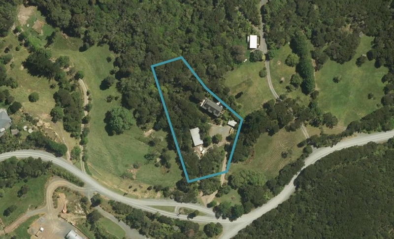 4 Tahunatapu Road, Whangarei - Carousel 1
