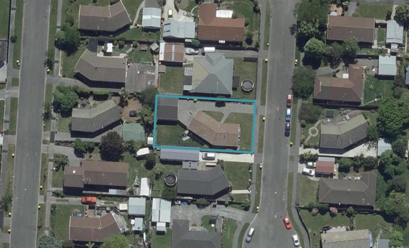 6 Monteath Place, Redwood, Christchurch - Carousel 1