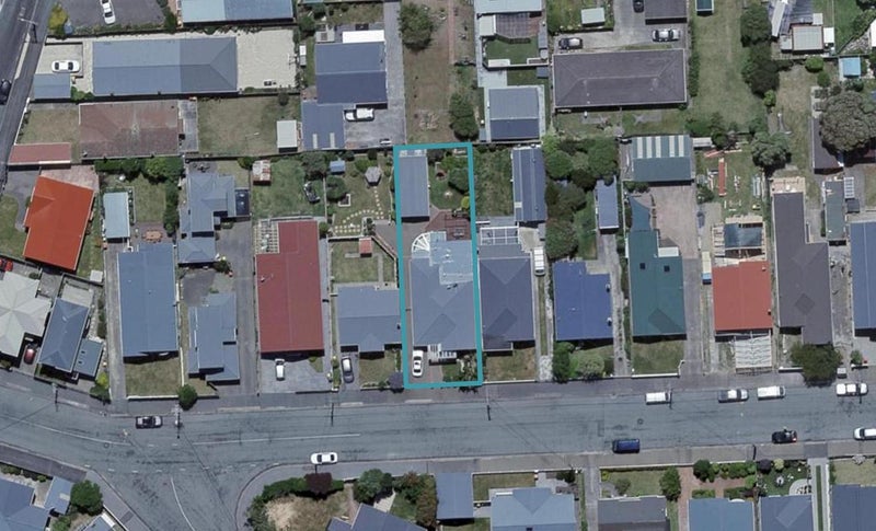 11 Strathavon Road, Miramar, Wellington - Carousel 1