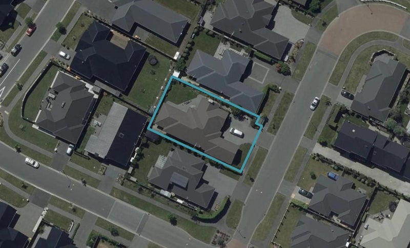 30 Date Crescent, Aidanfield, Christchurch - Carousel 1