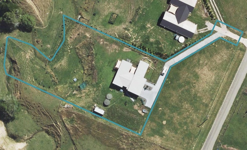 32 Scarlys Way, Okitu, Gisborne - Carousel 1