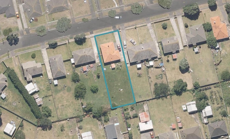 11 Maire Street, Gonville, Whanganui - Carousel 1