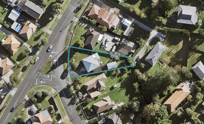 33 Roseville Street, New Windsor, Auckland - Carousel 1