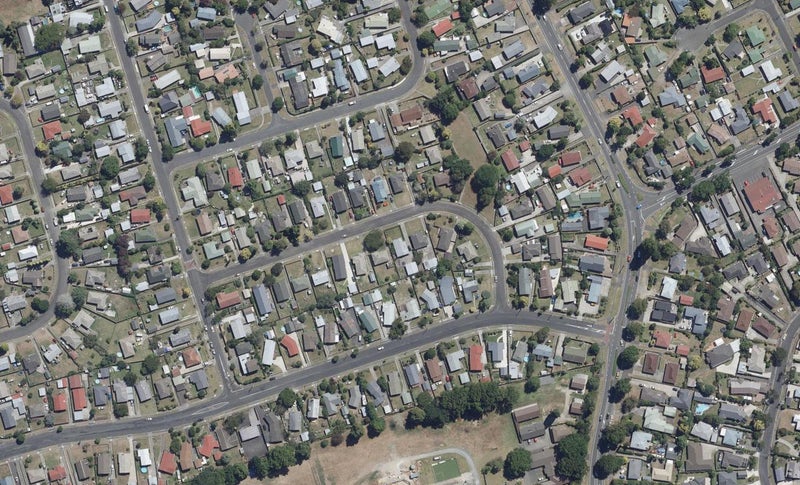 18 Aspiring Crescent, Chartwell, Hamilton - Carousel 1