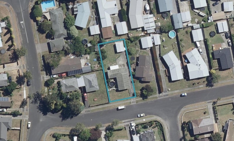 3 Cypress Crescent, Pukete, Hamilton - Carousel 1