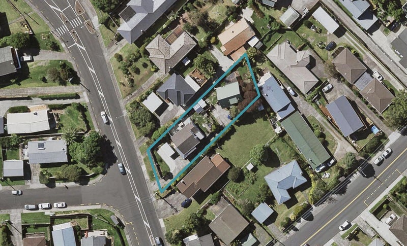 1/92 Target Road, Tōtara Vale, Auckland - Carousel 1