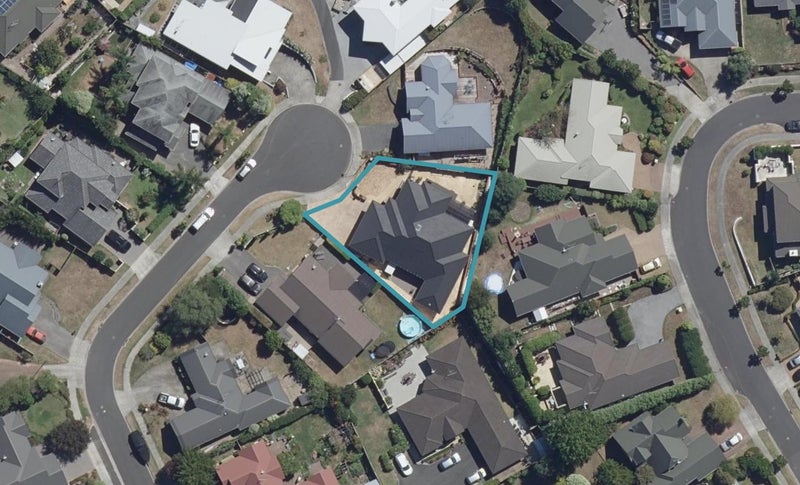 22 Roderick Place, Rototuna, Hamilton - Carousel 1