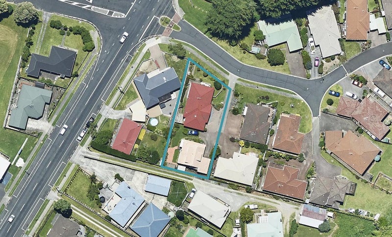 2A Camellia Place, Greerton, Tauranga - Carousel 1