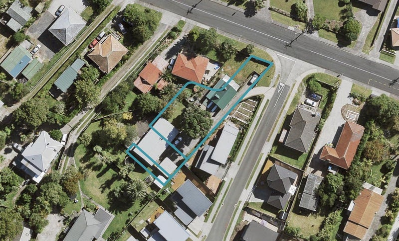 11/23 Awaroa Road, Sunnyvale, Auckland - Carousel 1