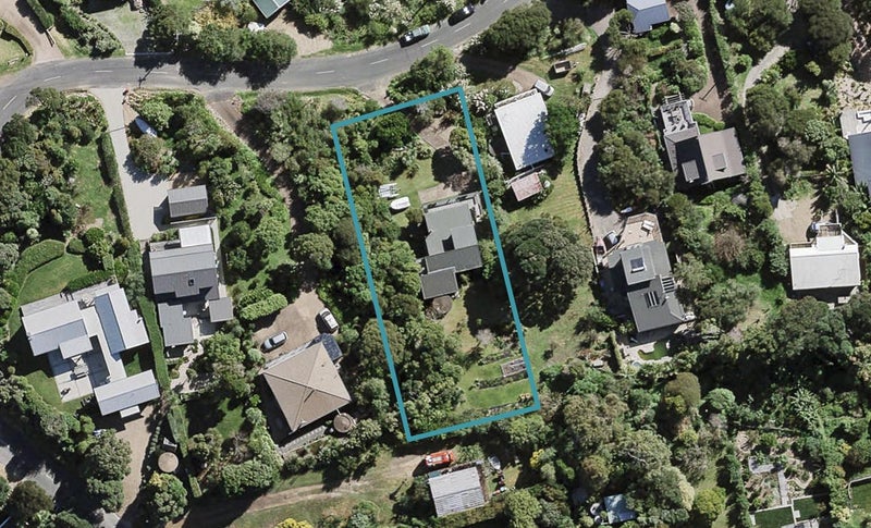 53 Coromandel Road, Oneroa, Waiheke Island - Carousel 1