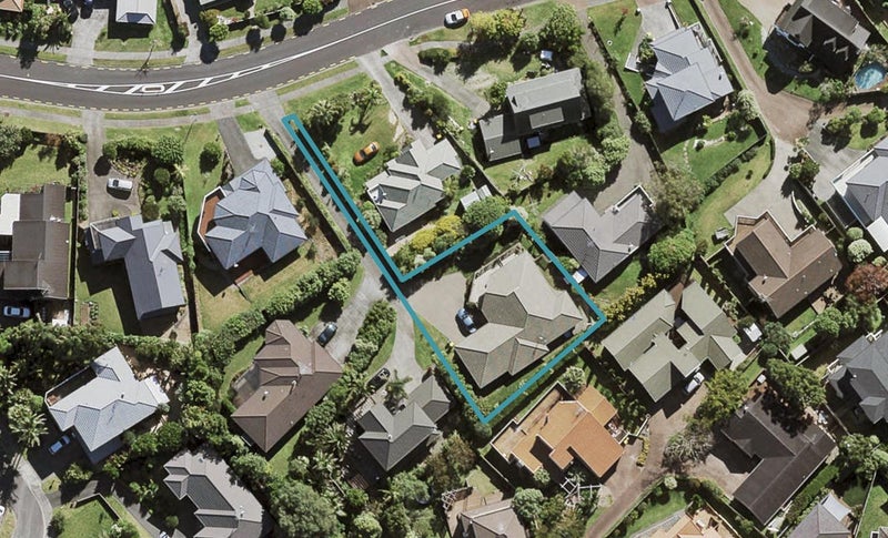 32 Goldfinch Rise, Unsworth Heights, Auckland - Carousel 1