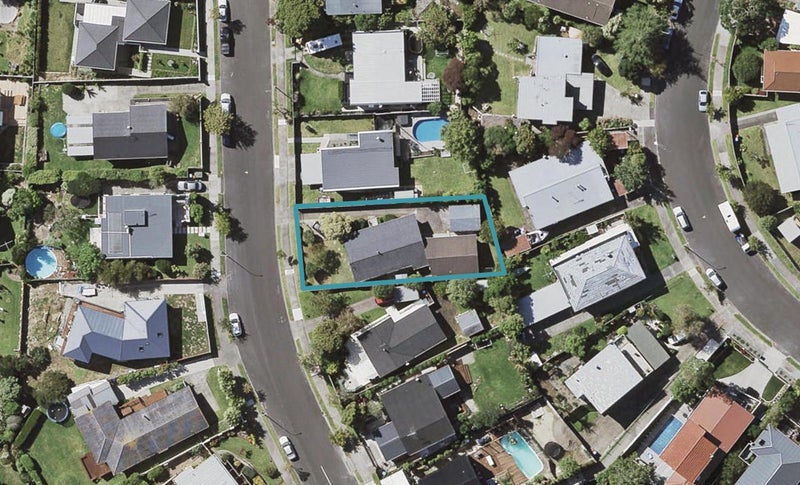 16 Ripon Crescent, Meadowbank, Auckland - Carousel 1