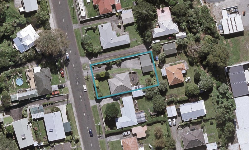 151 Seaview Road, Westown, New Plymouth - Carousel 1