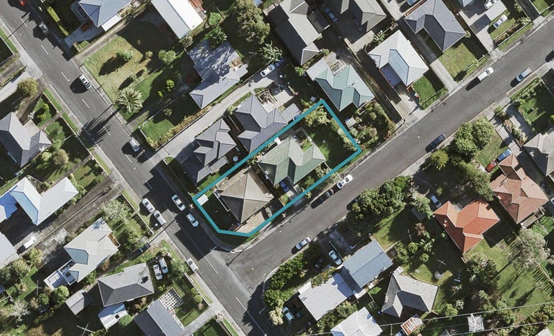 1A Graham Bell Avenue, Mount Roskill, Auckland - Carousel 1