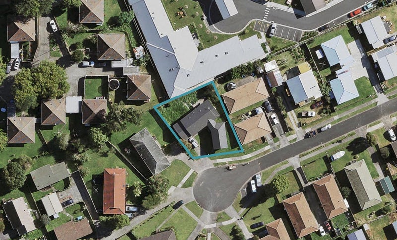 9 Amethyst Place, Wiri, Auckland - Carousel 1