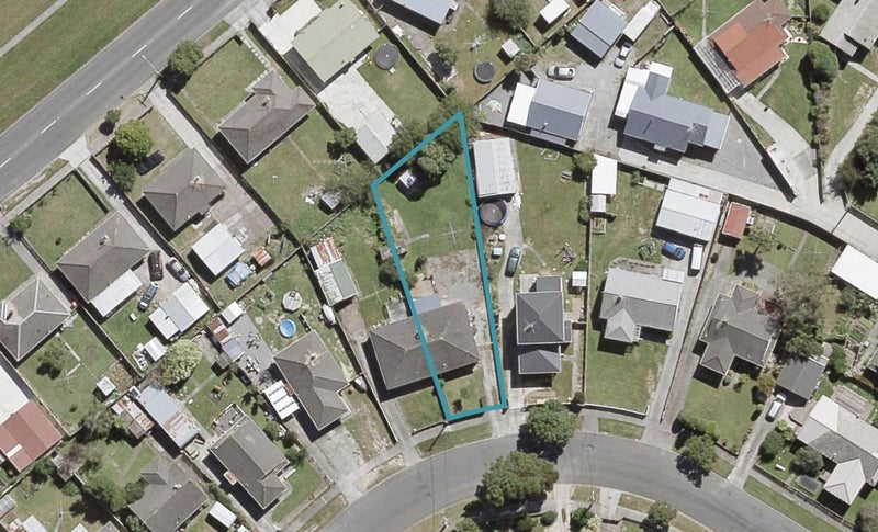 145 Reynolds Street, Taita, Lower Hutt - Carousel 1
