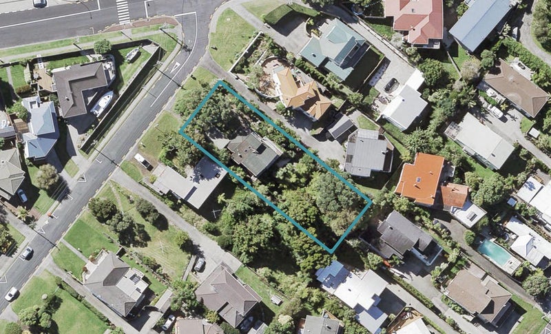 4 Kiteroa Terrace, Rothesay Bay, Auckland - Carousel 1