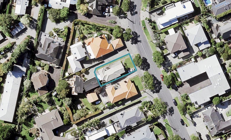 35 Long Drive, St Heliers, Auckland - Carousel 1