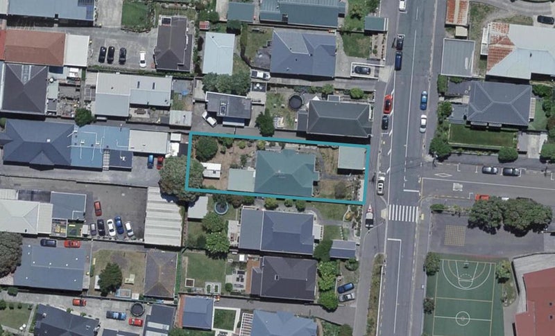112 Clyde Street, Island Bay, Wellington - Carousel 1