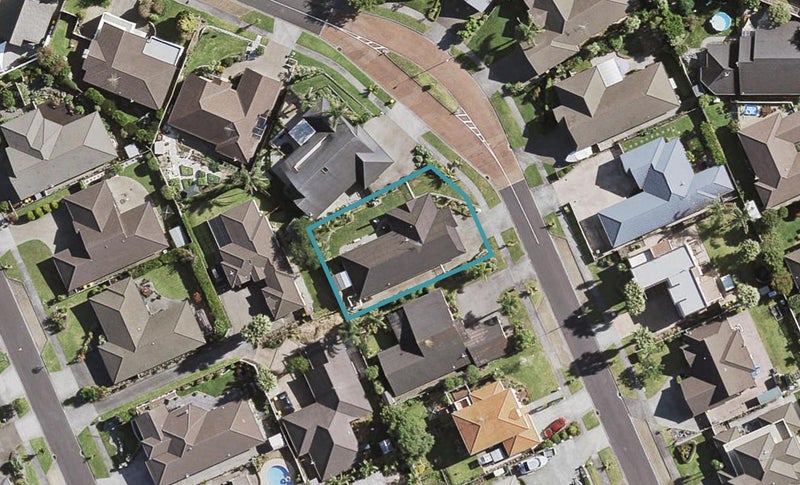 9 Manara Place, The Gardens, Auckland - Carousel 1