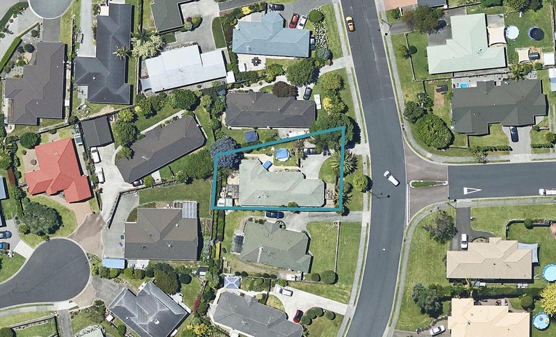 272 St Andrews Drive, Bethlehem, Tauranga - Carousel 1