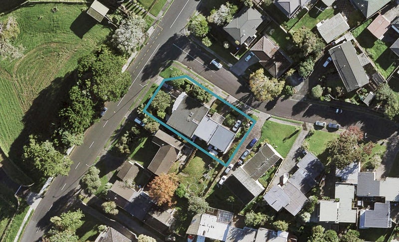 1 Orcades Place, Lynfield, Auckland - Carousel 1