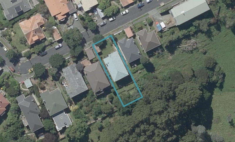 22 Grandview Crescent, Opoho, Dunedin - Carousel 1