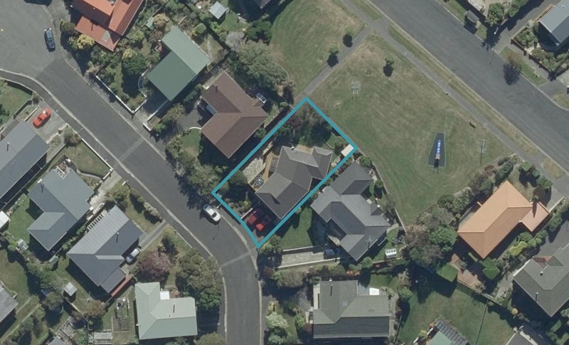 24 Botting Place, Waverley, Dunedin - Carousel 1