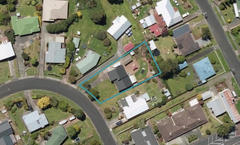 17 Crawford Crescent, Kamo, Whangarei - Carousel 1