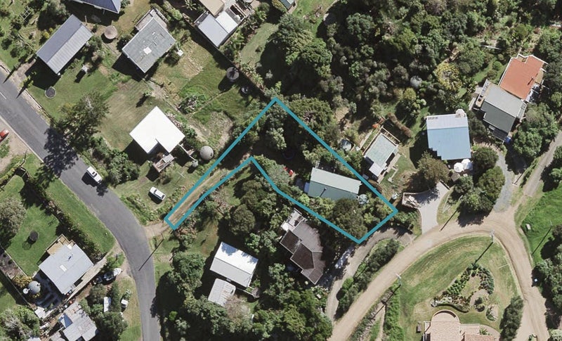 3A Eden Terrace, Onetangi, Waiheke Island - Carousel 1