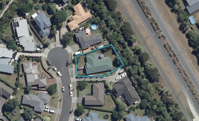 20 Gambia Grove, Flagstaff, Hamilton - Carousel 1