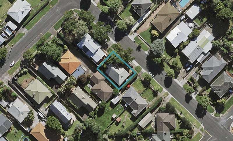 68 Namata Road, One Tree Hill, Auckland - Carousel 1