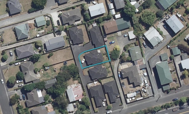 37D Sillary Street, Hamilton East, Hamilton - Carousel 1