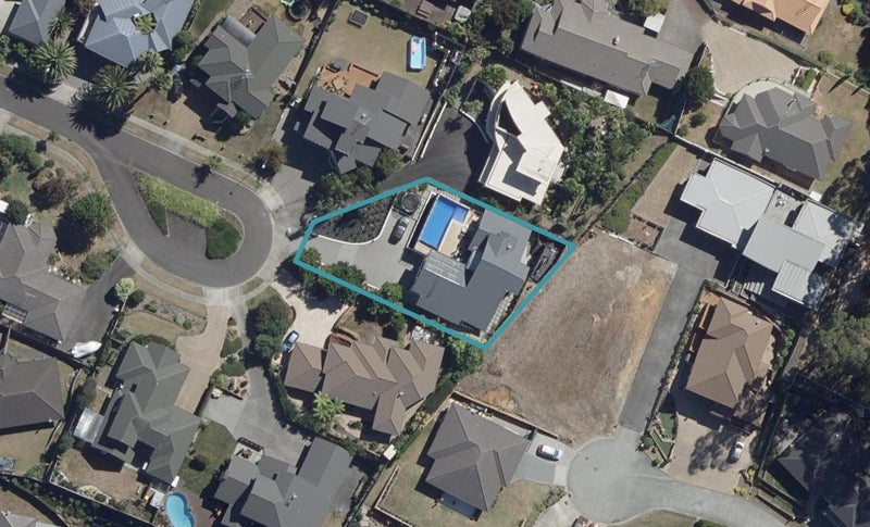 17 Jefferson Heights, Western Heights, Hamilton - Carousel 1