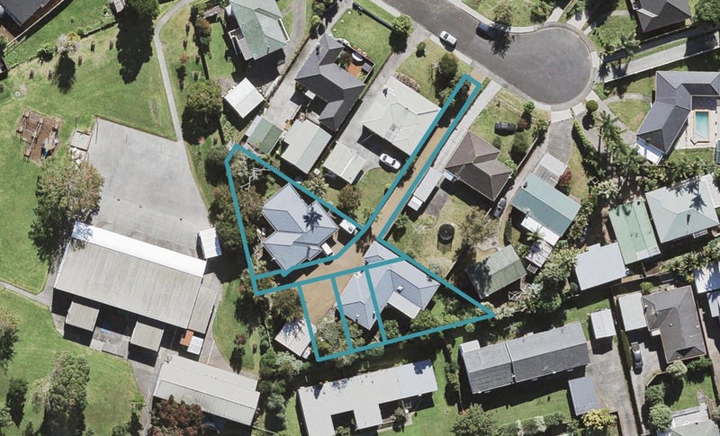 29 Mackenzie Street, Te Atatu South, Auckland - Carousel 1