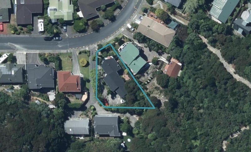 29 Leeward Drive, Whitby, Porirua - Carousel 1