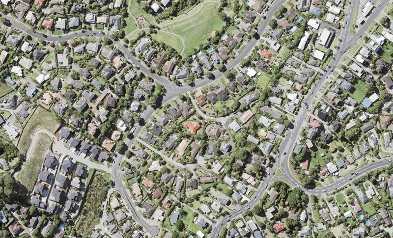 38 Bayside Drive, Browns Bay, Auckland - Carousel 1