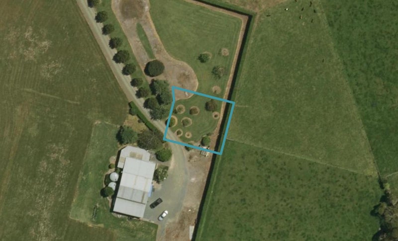 9 Kermadec Crescent, Waipu, Waipu - Carousel 1