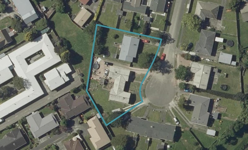 10 Cobb Place, Highbury, Palmerston North - Carousel 1