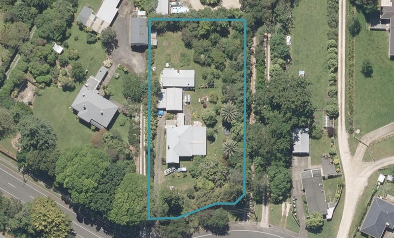 133 No 3 Line, Whanganui East, Whanganui - Carousel 1
